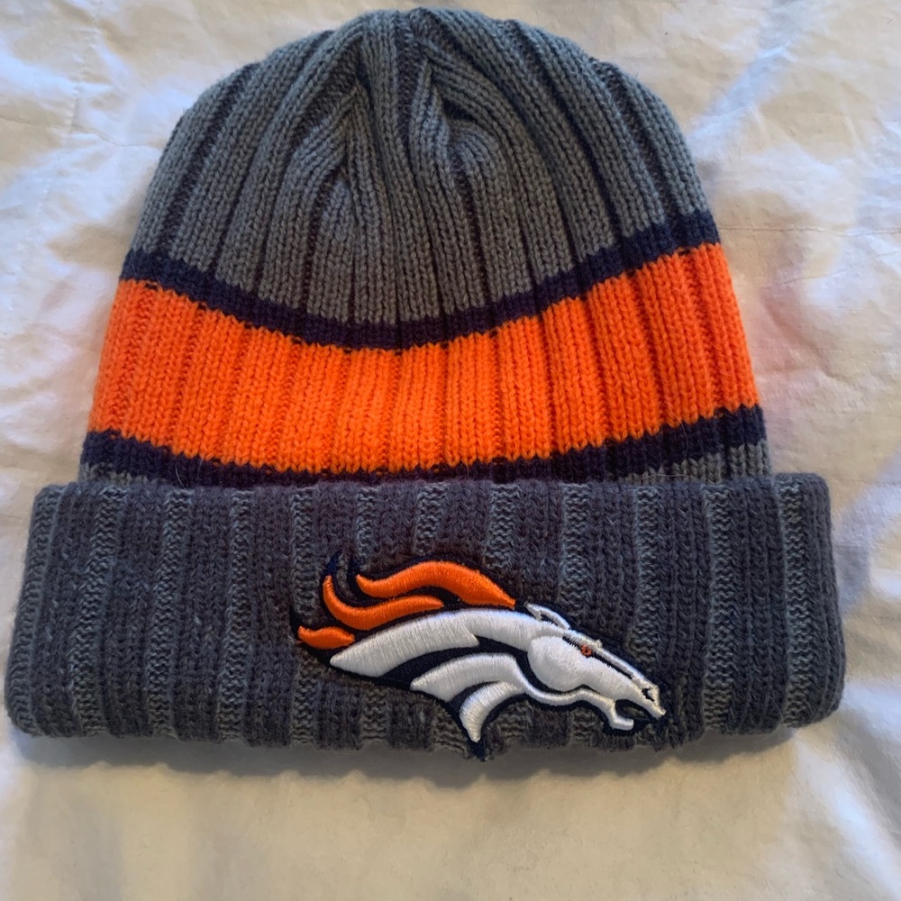 Broncos new era beanie